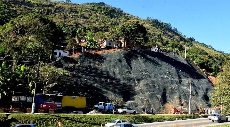Angra investe R$ 300 milhões em obras de contenção de encostas