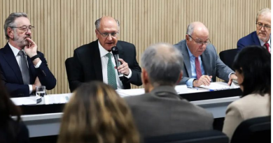 Governo apresenta ações para fortalecer setores afetados por tarifas dos Estados Unidos