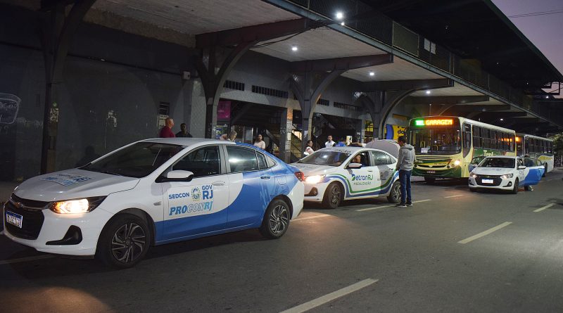 Procon Magé participa de fiscalização que interdita quatro ônibus em Piabetá