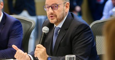 Governo do Estado garante cumprimento do piso nacional do magistério na Faetec
