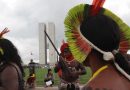 Câmara aprova projeto que assegura a povos indígenas e tradicionais direito de usar cocar e turbante em fotos de documentos