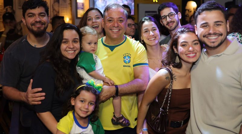 Rodrigo Neves completa 50 anos e reúne lideranças políticas do Estado