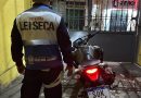 Operação Lei Seca recupera motocicleta roubada e prende homem por receptação em Botafogo