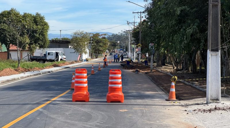 Prefeitura de Porto Real segue com obras de calçadas no bairro Freitas Soares