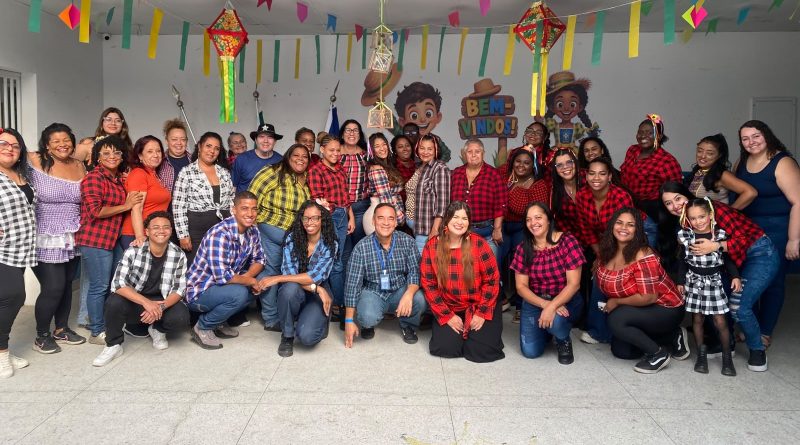 Escola Municipal Alejandro Fernández Nuñez  mantém viva a tradição promove festa junina