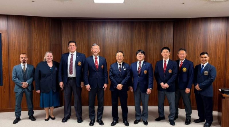 Petrópolis: Professor de projeto de karatê na Escola Municipal Fábrica do Saber recebe capacitação técnica no Japão