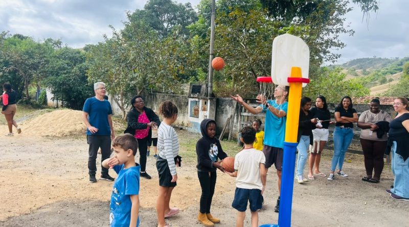 Projeto “Esporte para Todos” reúne moradores e leva lazer, esporte e integração a Hermogênio Silva