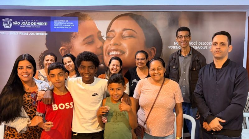 Meriti: CRAS Jardim Bonifácio promove sessão de cinema para moradores