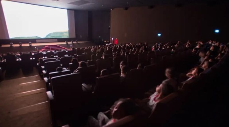ALERJ: Áreas acessíveis de cinemas e teatros deverão adotar linguagem inclusiva atualizada
