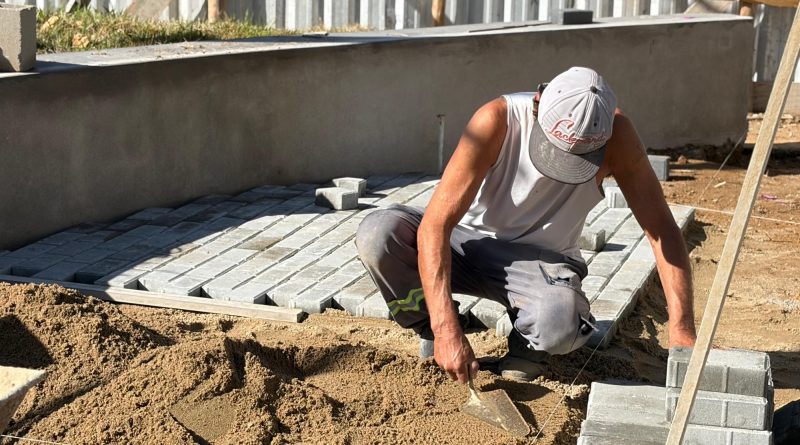 Itatiaia: Praça do Capacete passa por obras de revitalização