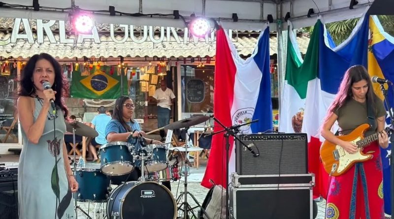 Feira da Mulher Migrante fortalece empreendedorismo, cultura e diversidade em Búzios