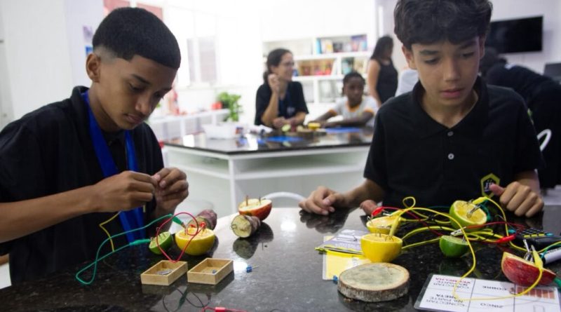 Niterói: Circuito Robótica em Rede leva ciência, tecnologia e inovação para estudantes