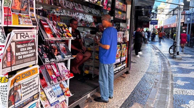 Campos: Ação do Fundecam orienta comerciantes sobre acesso ao microcrédito municipal