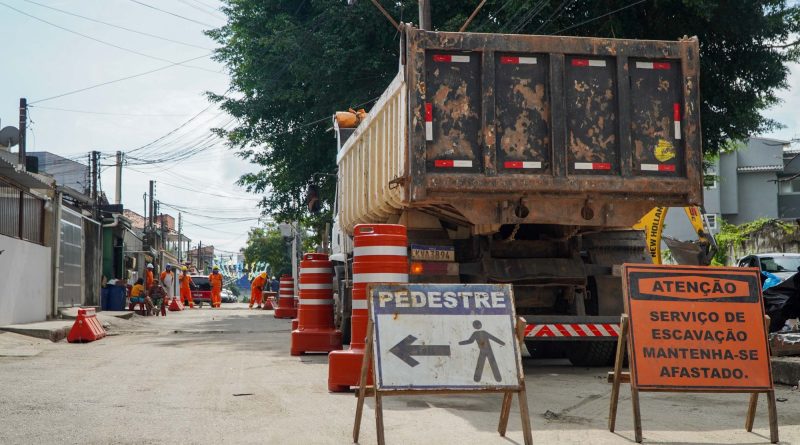 São Gonçalo: Neves recebe obras de drenagem para conter problema crônico de alagamentos