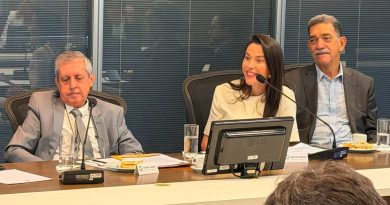 Prefeita Mariana Canella se reúne com governador em Exercício para levar demandas de Belford Roxo
