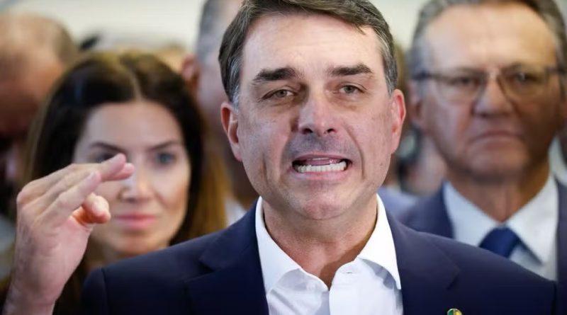 PP e União Brasil não devem apoiar Flávio Bolsonaro nas eleições presidenciais