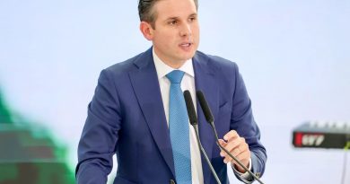 Hugo Motta critica tarifaço dos EUA e defende uso da Lei da Reciprocidade para proteger o Brasil