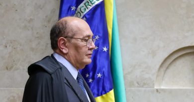 PGR encaminha à Justiça Eleitoral ação de Gilmar Mendes que pode tornar senador Alessandro Vieira inelegível
