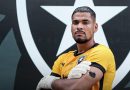Botafogo anuncia a contratação de ex-goleiro do Athletico-PR