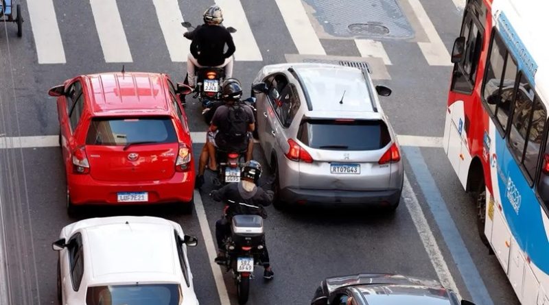 Mais motos, mais desafios: ALERJ destaca leis e projetos que reforçam a segurança dos motociclistas