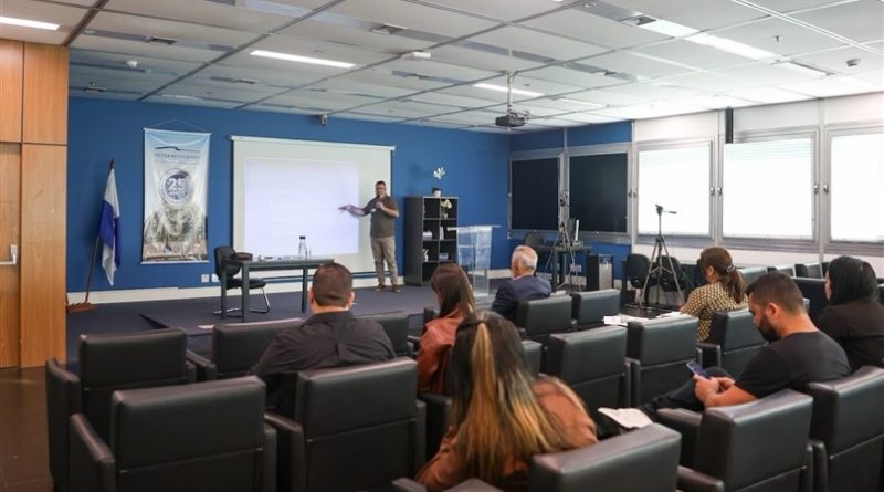 ALERJ: Prestação de contas eleitorais é tema de palestra na escola do legista