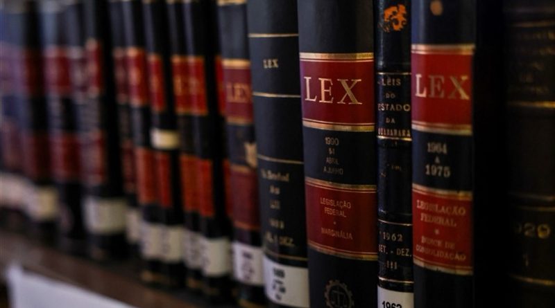 Biblioteca da ALERJ preserva a história dos municípios fluminenses