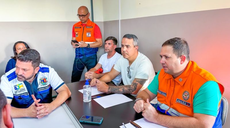 Prefeitura de Meriti mobiliza força-tarefa com Gabinete de Gerenciamento de Crise