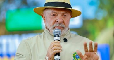 Lula tem empate técnico com Flávio, Zema e Caiado no 2º turno, diz pesquisa PoderData