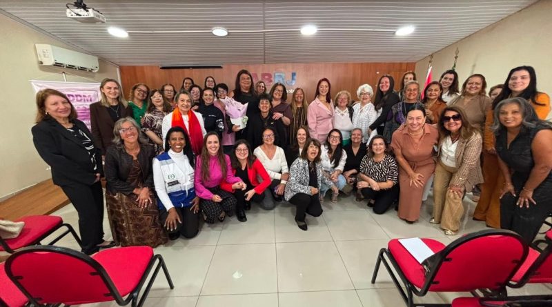 Novo Conselho Municipal de Defesa dos Direitos da Mulher toma posse em Teresópolis