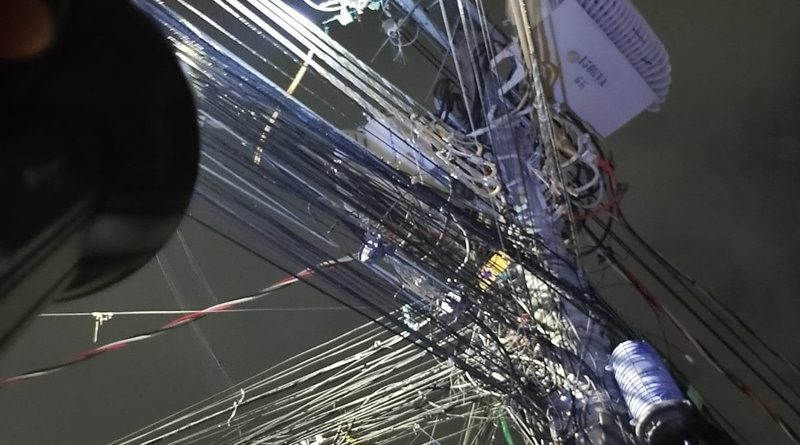 Pipa cai sobre rede da Light e deixa 794 clientes sem energia na Praça Seca