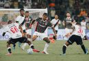 Com dois de Brenner, Vasco vence Fluminense e avança na Copa do Brasil