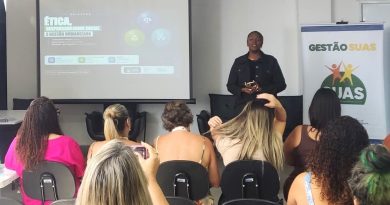 Secretaria de assistência social promove palestra sobre ética para funcionários que trabalham no atendimento ao público
