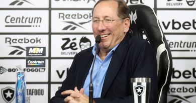 Textor consegue vitória para tentar impedir venda da SAF do Botafogo