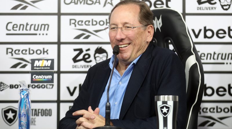 Textor consegue vitória para tentar impedir venda da SAF do Botafogo