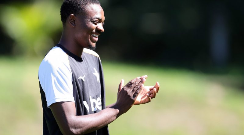 Botafogo pode ter novidade entre os titulares diante do Fluminense
