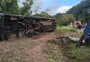 Polícia identifica novas vítimas mortas em acidente de ônibus em Petrópolis