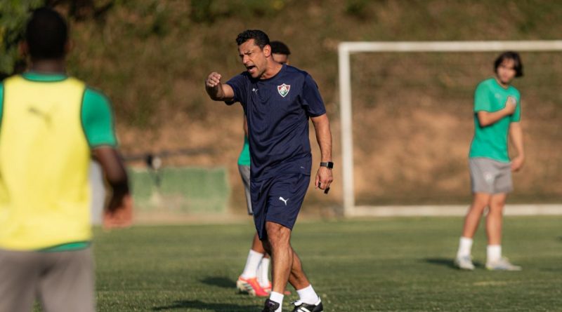 Fred inicia trabalho no sub-20 do Fluminense: ‘Muito feliz’