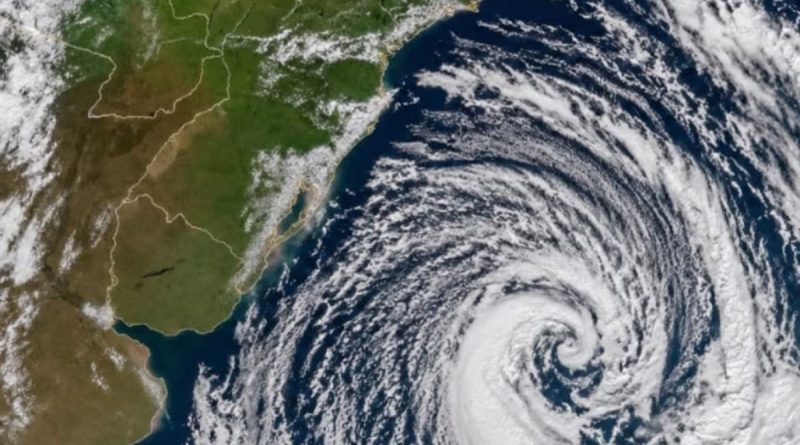 Ciclone-bomba deve provocar rajadas de vento acima de 100 km/h
