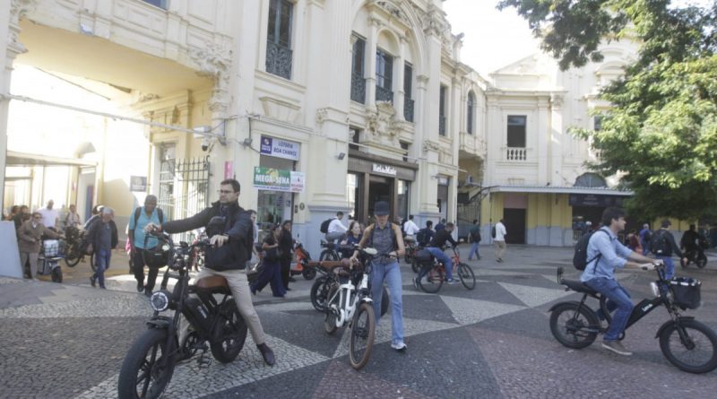Novas regras para bikes nas barcas começam com flexibilidade e críticas