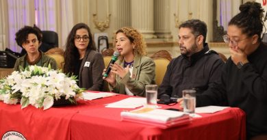Câmara do Rio: Frente parlamentar da Câmara entrega abaixo-assinado ao Executivo pela tarifa zero para estudantes
