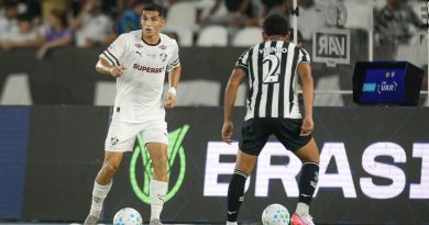 Em jogo movimentado, Botafogo e Fluminense empatam pelo Brasileirão