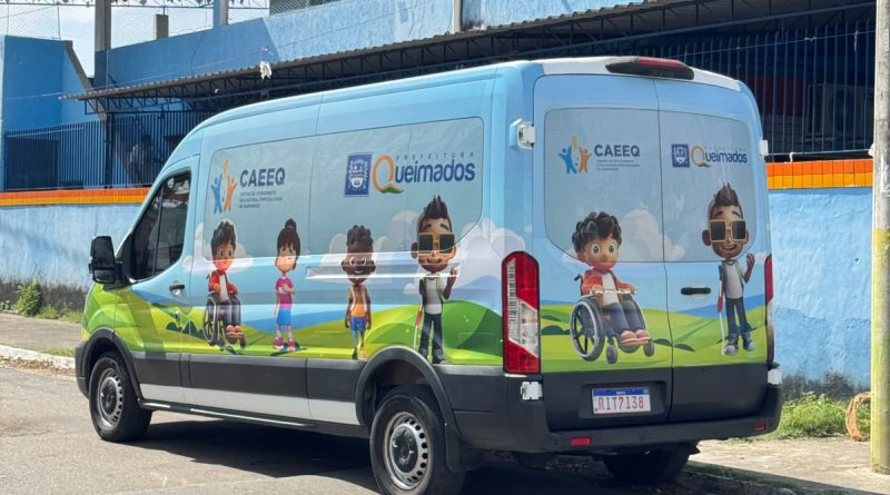 Queimados amplia atendimento educacional especializado com duas novas vans adaptadas