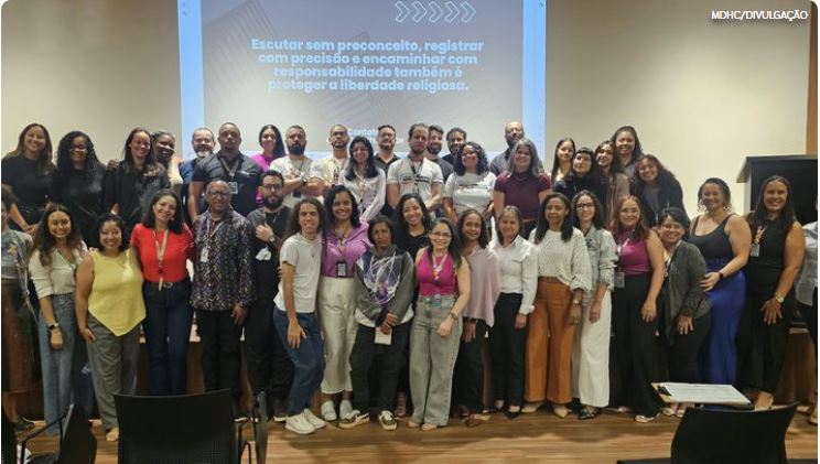 Profissionais do Disque 100 recebem capacitação sobre racismo religioso e intolerância religiosa
