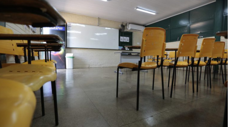 Encceja: provas vão ser aplicadas neste domingo (23)