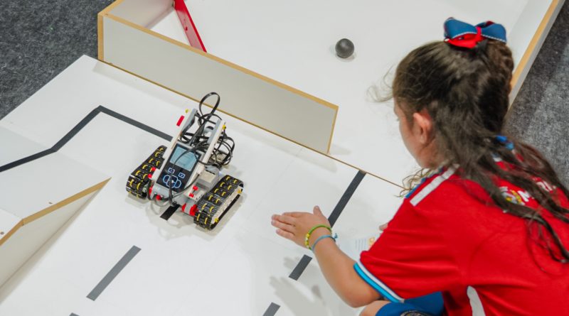 Estudantes de Maricá participam da etapa regional da Olimpíada Brasileira de Robótica