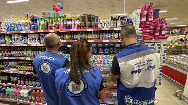Fiscalização do Estado apreende cerca de 237 quilos de alimentos impróprios para consumo em supermercados de Duque de Caxias