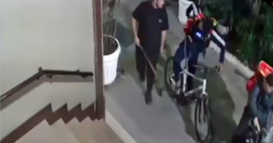 Segurança é preso por morte de ciclista espancado em Copacabana, e irmã confronta: ‘Gostou de matar meu irmão?’