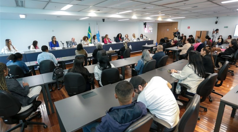 ALERJ cobra atendimento multidisciplinar para o tratamento da menopausa e climatério