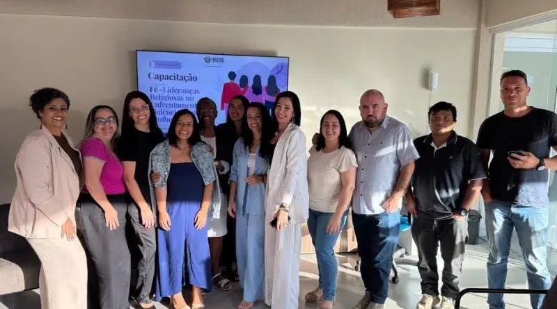 Secretaria da Mulher de Búzios capacita pastores e líderes cristãos para fortalecer rede de proteção às mulheres