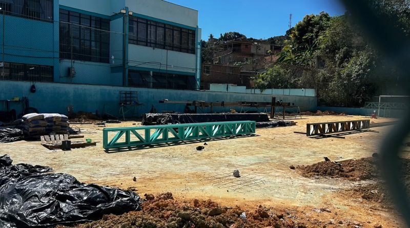 Prefeito Jonas Dico anuncia reforma de mais três quadras esportivas em Três Rios